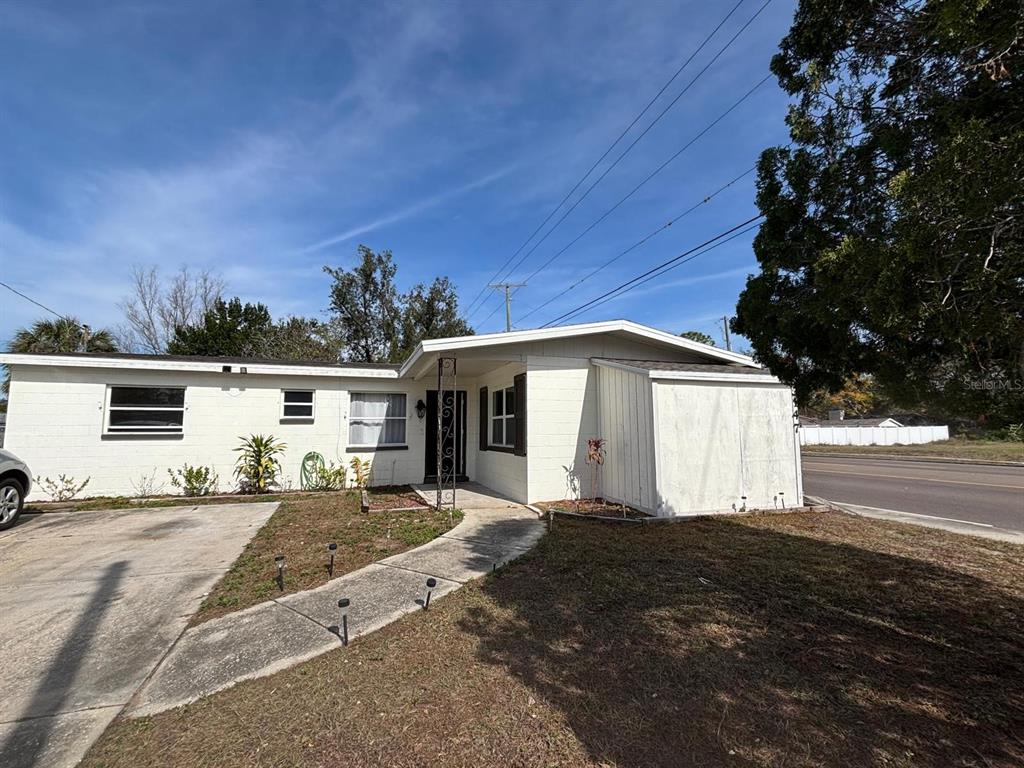 MELANIE MANOR SUB - фото