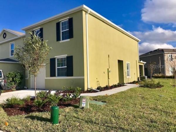 LAKE BLUFF/TOWN CENTER EAST-PH