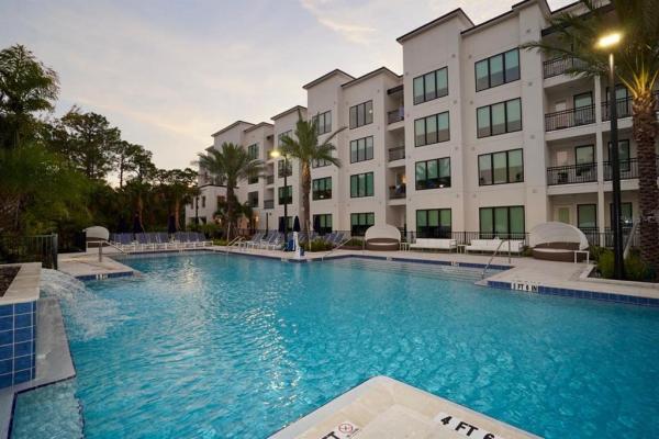 GROVE RES & SPA HOTEL CONDO IV