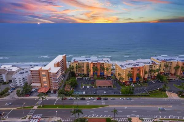 TIDES BEACH CLUB CONDO