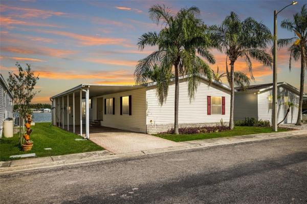 LAKE FANTASIA PLATTED SUB