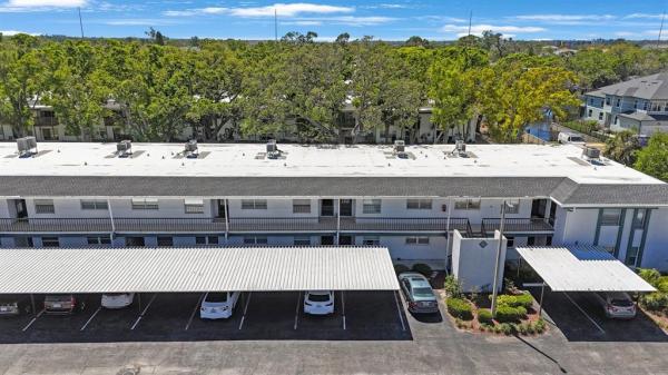 SEMINOLE COUNTRY GREEN CONDO