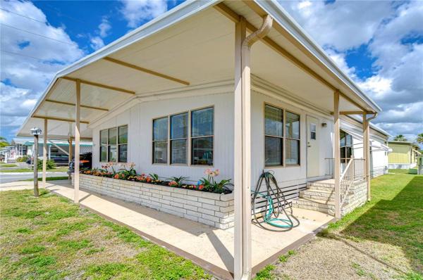 COUNTRY AIRE VILLAGE