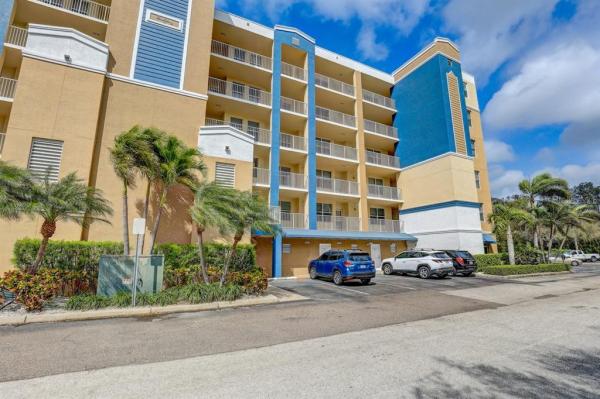 GOLF LAKE CONDO 2 AT EAST BAY