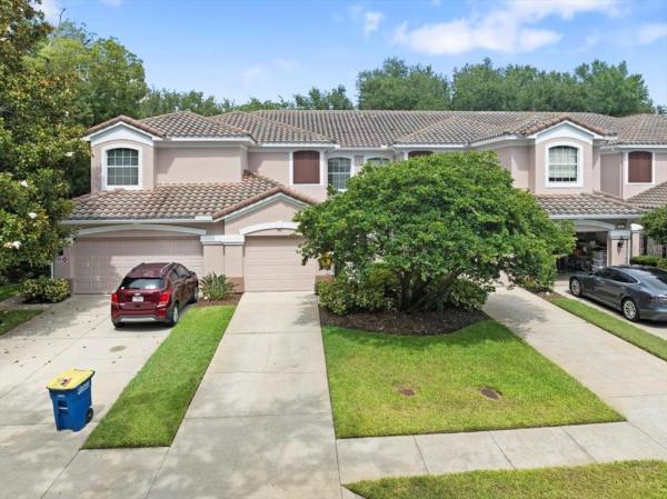 COACHMAN RESERVE CONDO