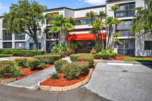INVERNESS CONDO