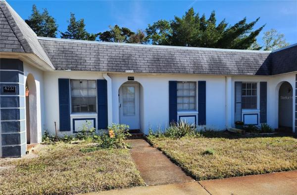 GARDENS BEACON SQUARE CONDO