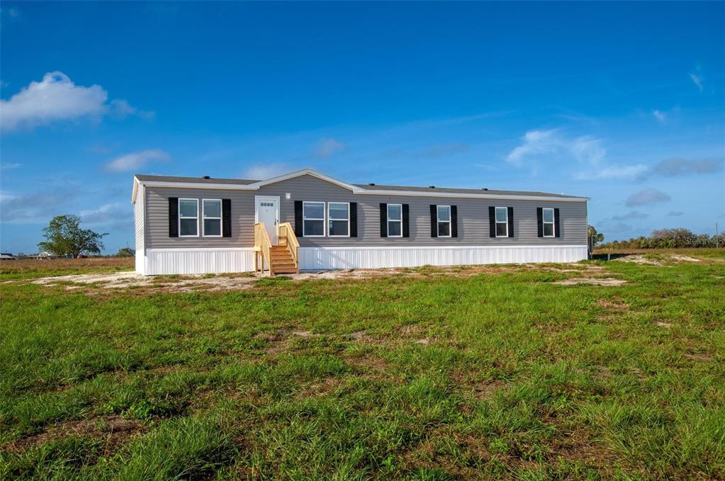 HULL & RIVER ESTSTES - фото