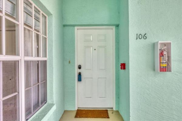 WATERSIDE CLUB IV AT HERITAGE OAK PARK