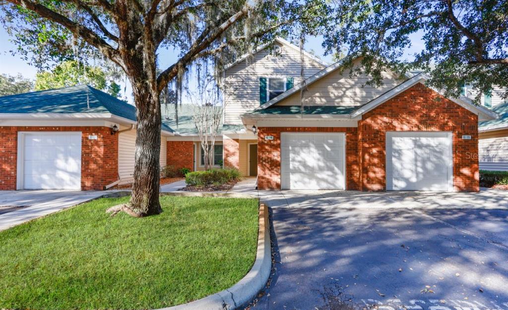 GREENS CONDOS AT WEST END - фото