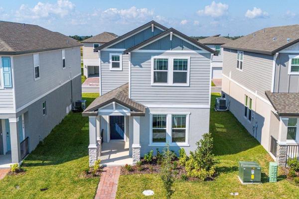 THE MEADOW AT CROSSPRAIRIE BUNGALOWS