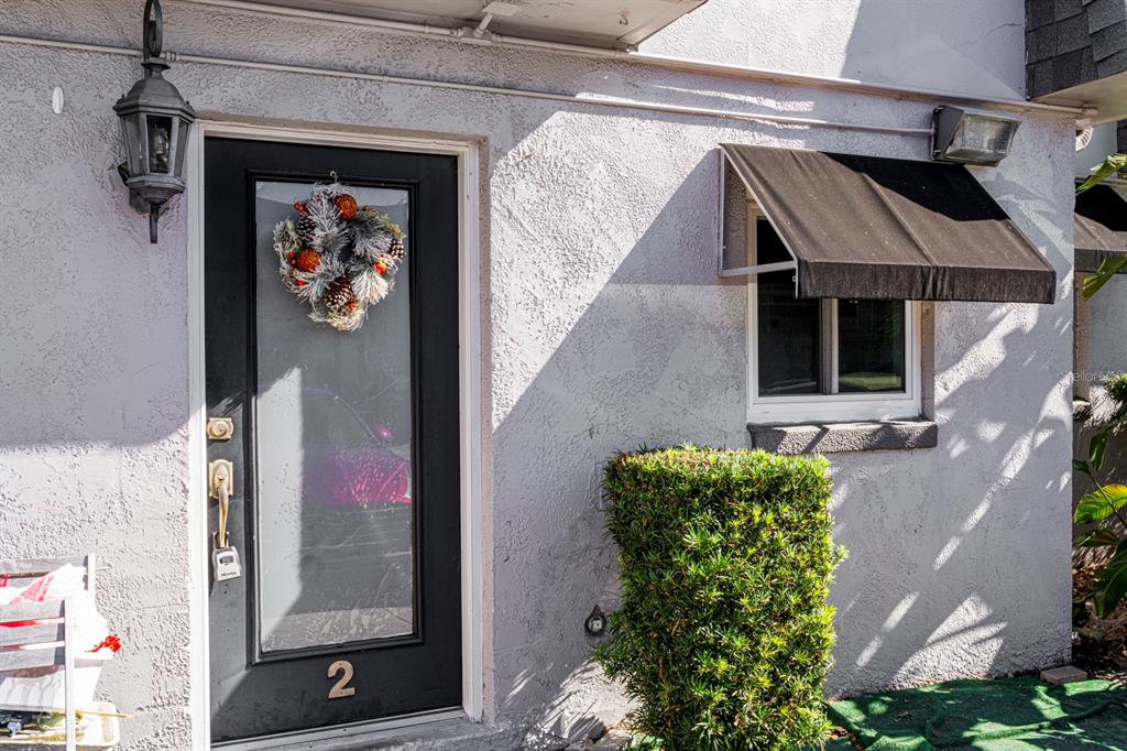 METRO/MICHIGAN PARK CONDO - фото