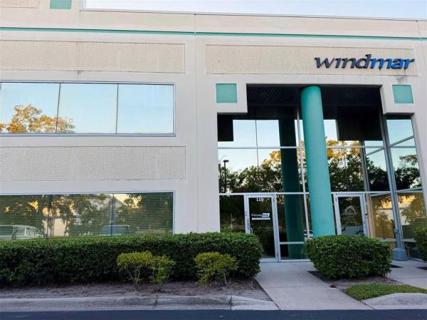 INVESTGROUP SERVICE CENTER CONDO