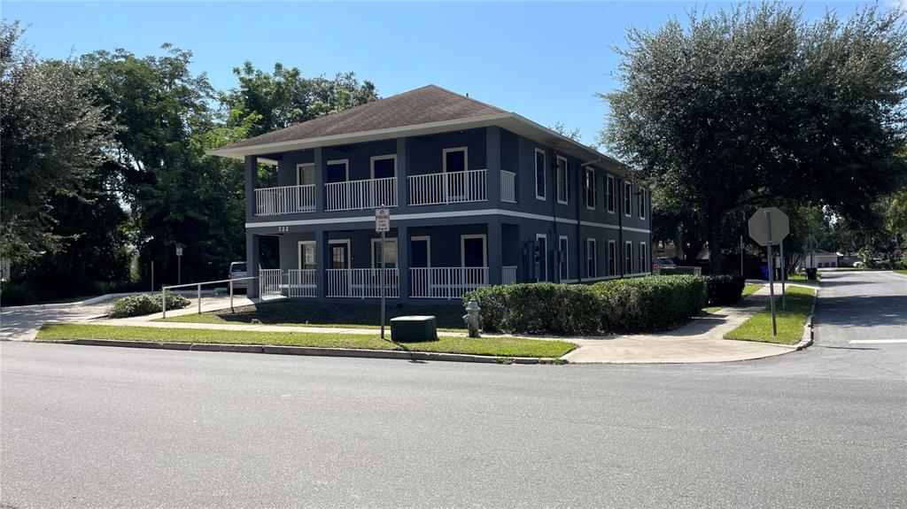 W A PATRICKS ADD - фото