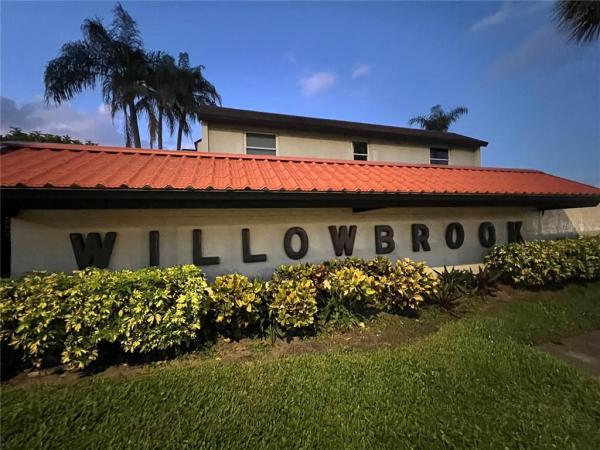 WILLOWBROOK CONDO 03