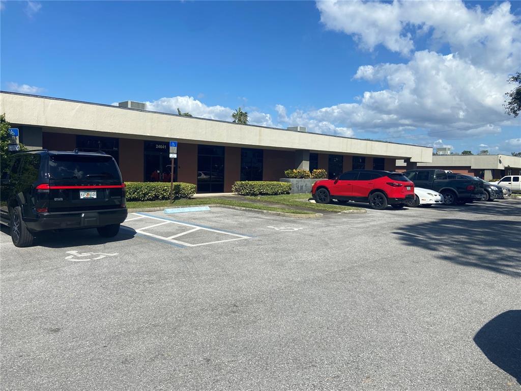 PARKSIDE OFFICE PARK LAND CONDO - фото