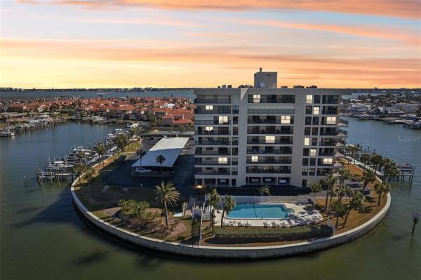 HARBORAGE CONDO BELLEAIR BEACH
