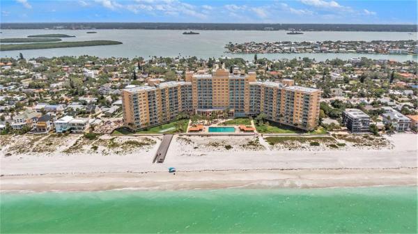 REGATTA BEACH CLUB CONDO