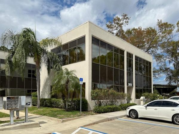 ONE CARROLLWOOD PLACE A CONDOM