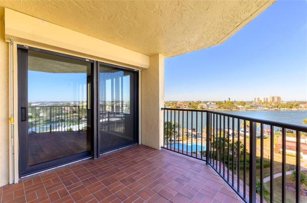 700 ISLAND WAY I CONDO