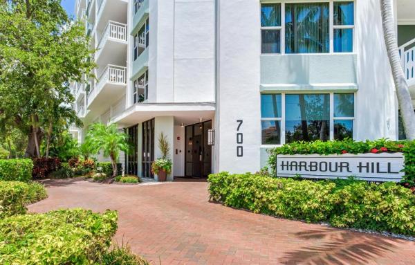 HARBOUR HILL CONDO