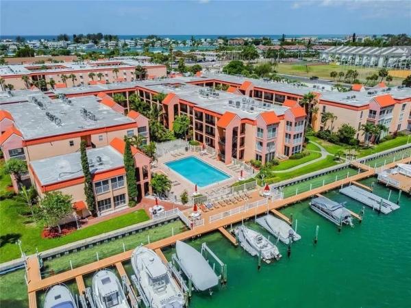 BOCA SHORES CONDO