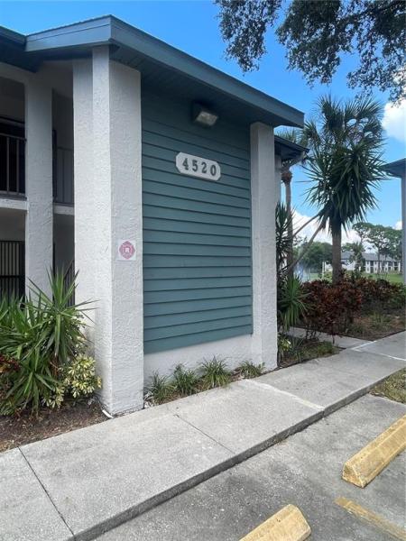 SHOREWALK BATH & TENNIS CLUB 23