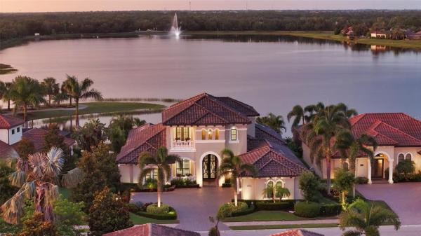 COUNTRY CLUB EAST AT LAKEWD RNCH RR