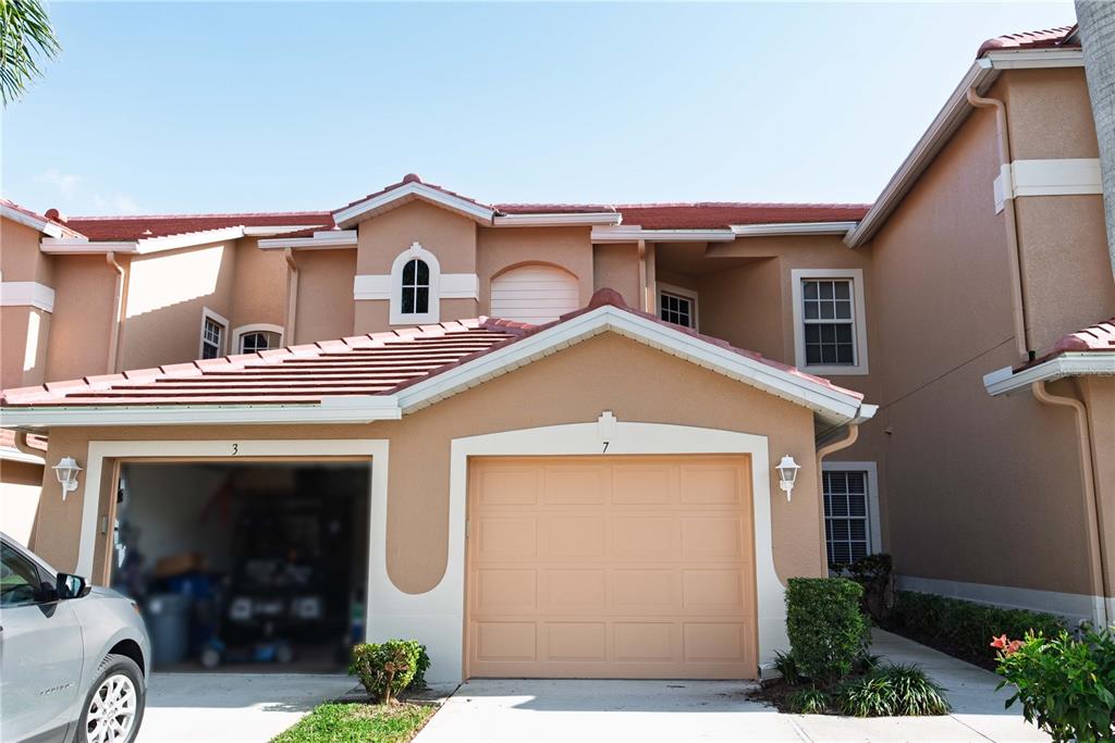 CARRIAGE HMS I/MOODY RIV ESTATES - фото