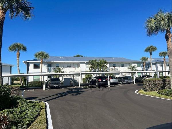 FAIRWAY VILLAS BLDG 05