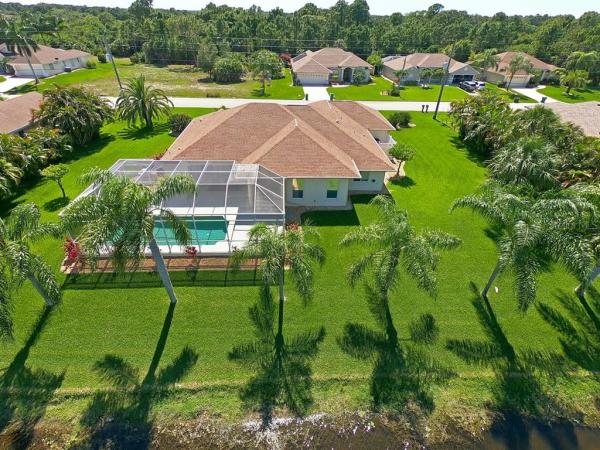 ROTONDA WEST LONG MEADOW