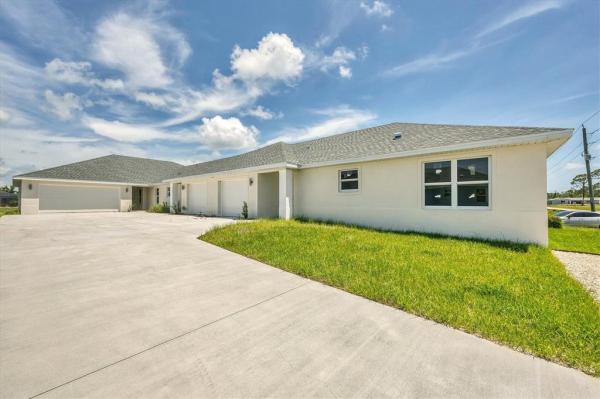 ROTONDA WEST PEBBLE BEACH