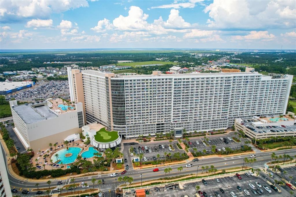 LAKETOWN WHARF CONDO - фото