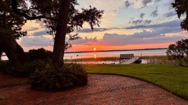 TAVARES BANNING BEACH