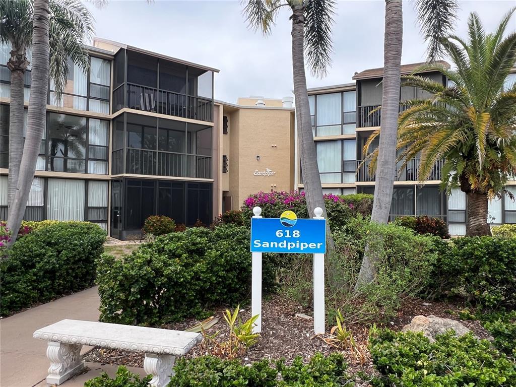 BIRD BAY VILLAGE / SANDPIPER APTS - фото