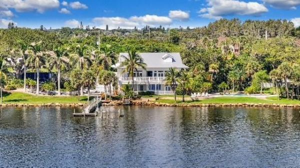 PART OF S 1/2 OF SW 1/4 LYING E OF US HIGHWAY 1 AS