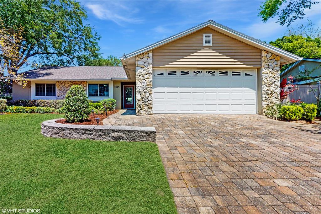 CLUBHOUSE ESTATES - фото