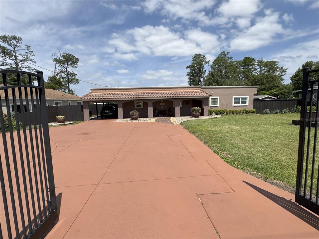 LAKE MARY MANOR - фото