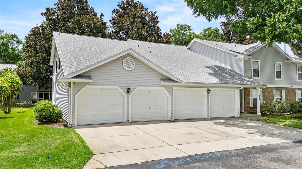 COACH HOMES AT MARINERS VILLAGE - фото