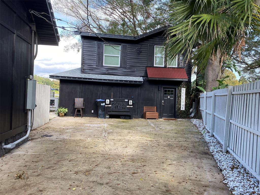 HOURGLASS LAKE PARK - фото