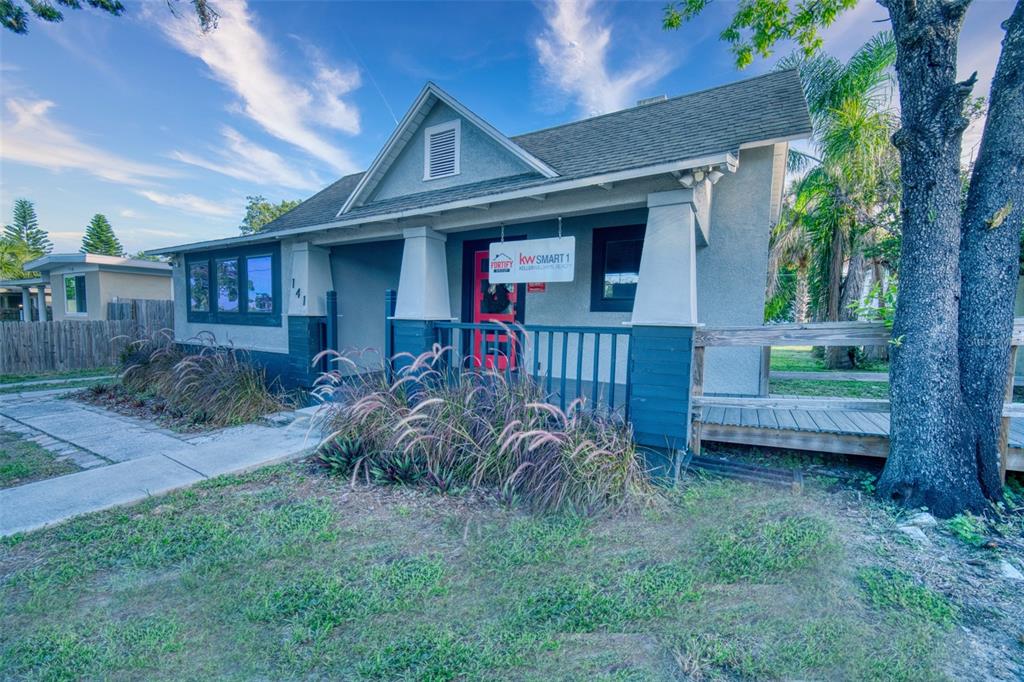 Commercial - фото