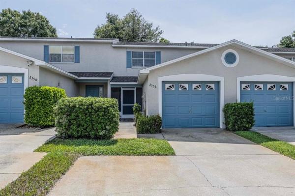 TOWNHOUSES AT PARK LAKE 01 REP