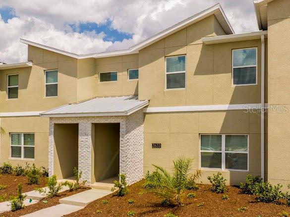 COVE AT STOREY LAKE 5