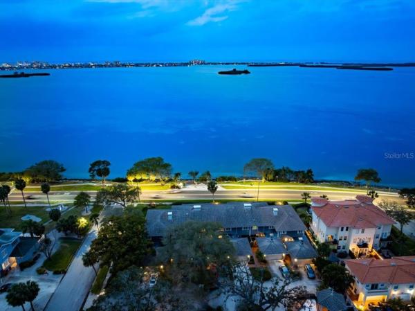 2087 EDGEWATER CONDO