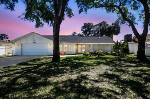 GULF HARBORS WOODLANDS