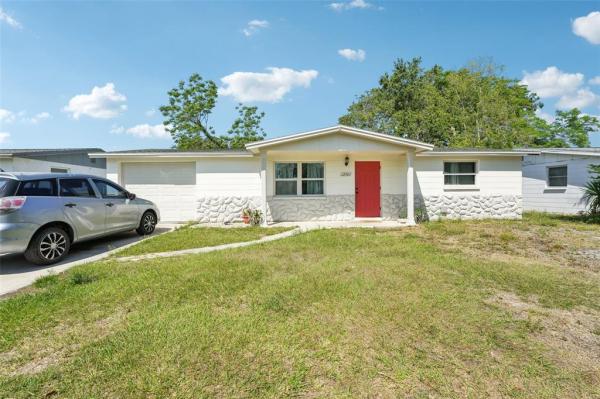 COUNTRY CLUB ESTATES