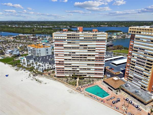 REDINGTON TOWERS 3 CONDO