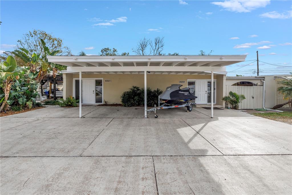 BIG ACRES - фото