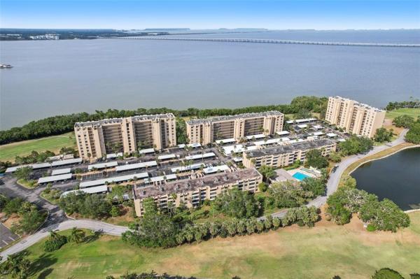 COVE CAY 26-15 VILLAGE I