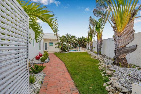 SAINT ARMANDS DIV JOHN RINGLING ESTATES